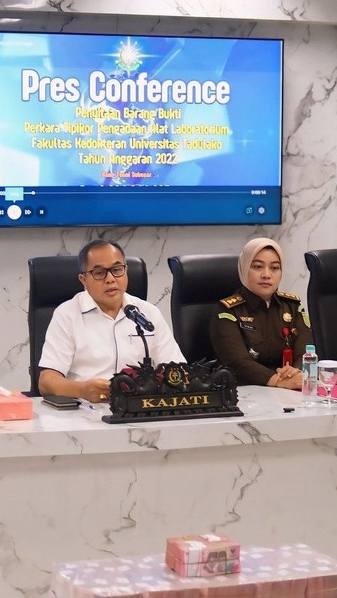 Kejati Sulteng menyitas uang senilai Rp3,09 miliar diduga hasil korupsi pengadaan alat laboratorium di Universitas Tadulako