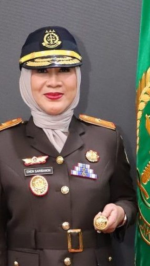 Mereka menggandeng akuntan publik untuk melakukan audit.