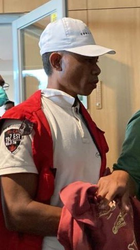 Satu lagi terpidana yang masuk dalam Daftar Pencarian Orang (DPO) Kejaksaan berhasil dibekuk. Kali ini, Tim Tangkap Buronan (Tabur) Kejaksaan Agung membekuk terpidana bernama Aris Taneo.