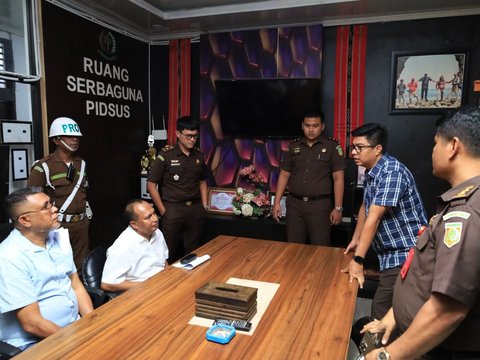 Dua Tersangka Korupsi Anggaran Perjalanan Dinas