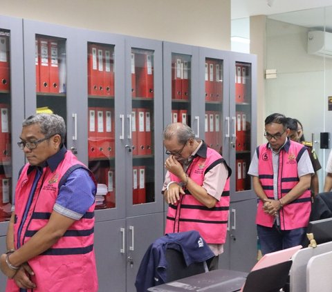 Penyidik Bidang Tindak Pidana Khusus Kejaksaan Tinggi DKI Jakarta menetapkan empat tersangka dalam perkara dugaan tindak pidana korupsi pengelolaan Dana Pensiun Bukit Asam tahun 2013 sampai dengan 2018.