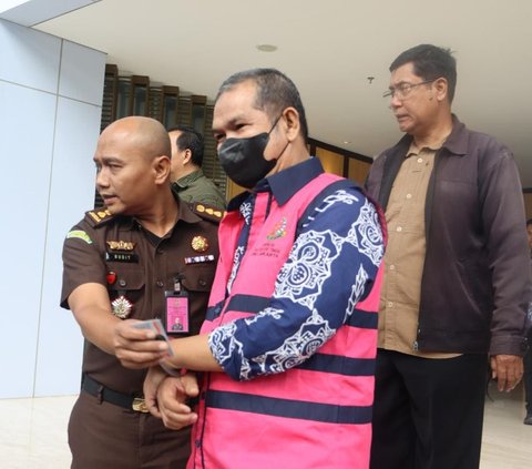 Penyidik Kejaksaan Tinggi DKI Jakarta kembali menetapkan MS, Direktur Investasi dan Pengembangan Dana Pensiun Bukit Asam Tahun 2015-2017, sebagai tersangka dugaan korupsi dalam pengelolaan Dana Pensiun Bukit Asam Tahun 2013 sampai dengan 2018, Selasa 23 April 2024. Sehingga, sampai saat ini ada lima tersangka terkait kasus ini.