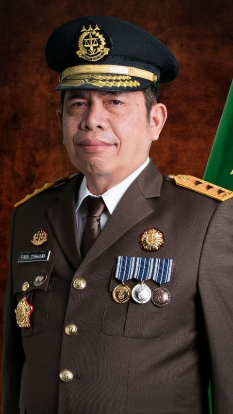 Innalillahi wa inna Ilaihi raji&rsquo;un. telah berpulang ke Rahmatullah salah satu putra terbaik Kejaksaan Republik Indonesia, Jaksa Agung Muda Tindak Pidana Umum (JAM-Pidum) Dr. Fadil Zumhana, S.H., M.H.