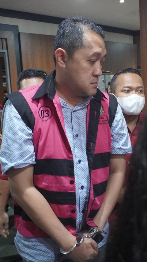 Tim Penyidik pada Direktorat Penyidikan Jaksa Agung Muda Bidang Tindak Pidana Khusus (JAM PIDSUS) Kejaksaan Agung menetapkan enam tersangka terkait perkara dugaan tindak pidana korupsi dalam tata kelola komoditi emas tahun 2010 sampai dengan 2021, Rabu 29 Mei 2024. Penetapan tersangka dilakukan setelah pemeriksaan dan berdasarkan alat bukti permulaan yang cukup.