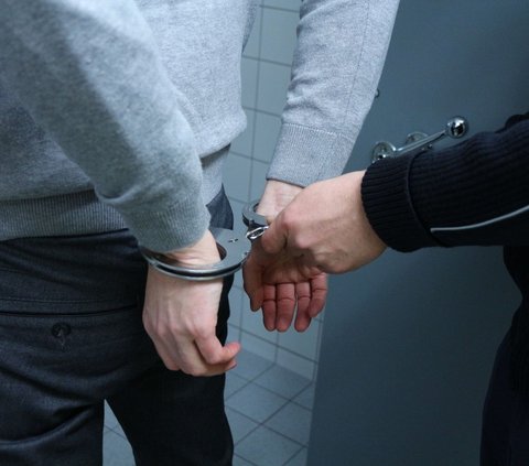 Jadi Buronan Korupsi Rp9 M, Mantan Kadiv Regional Bulog Riau Dibekuk Tim Tabur Kejaksaan