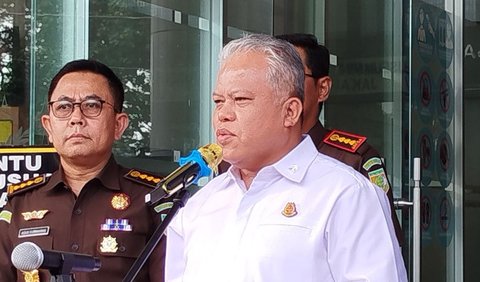 &ldquo;Serangkaian tindakan penyitaan tersebut terkait dengan dugaan tindak pidana korupsi dan tindak pidana pencucian uang (TPPU) dalam tata niaga komoditas timah di wilayah Izin Usaha Pertambangan (IUP) PT Timah Tbk tahun 2015 sampai dengan 2022,&rdquo;