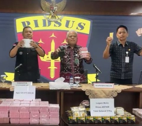 Kejagung tangkap mantan pejabat tinggi MA sebagai tersangka dalam perkara permufakatan jahat berupa suap pada Kamis, 24 Oktober 2024
