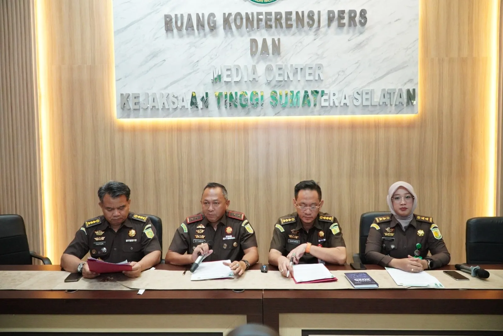 Kejati Sumsel tetapkan 6 tersangka perkara dugaan korupsi PT SBS dan PT SAL