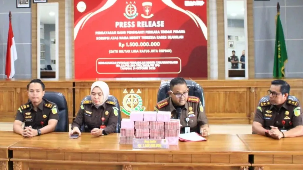 Kejari Tanjungpinang Serahkan Uang Pengganti Rp 1,5 Miliar dalam Perkara Korupsi Pembangunan Studio LPP TVRI Kepri