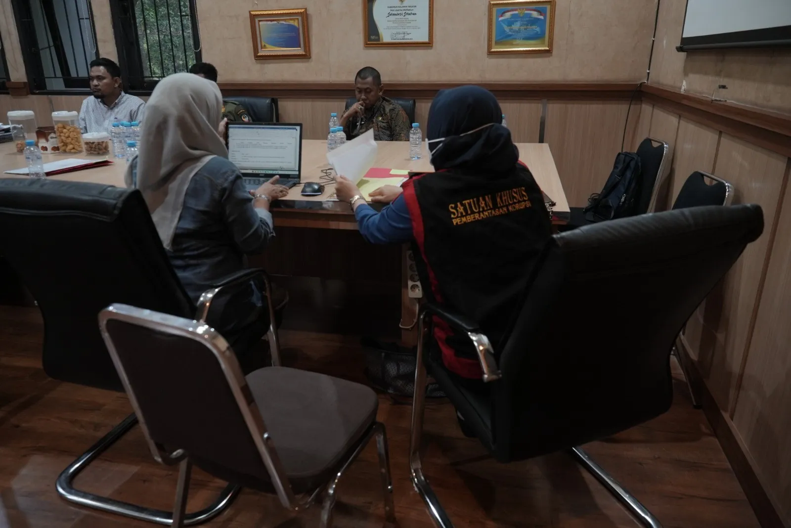 Naik Tahap Penyidikan, Kejati Sulsel Geledah 3 Kantor Terkait Dugaan Korupsi Pengadaan Bibit Nanas Rp60 Miliar