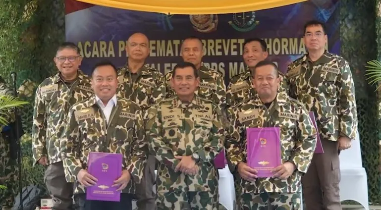 4 Jaksa Agung Muda Kejagung Terima Brevet Kehormatan Korps Marinir