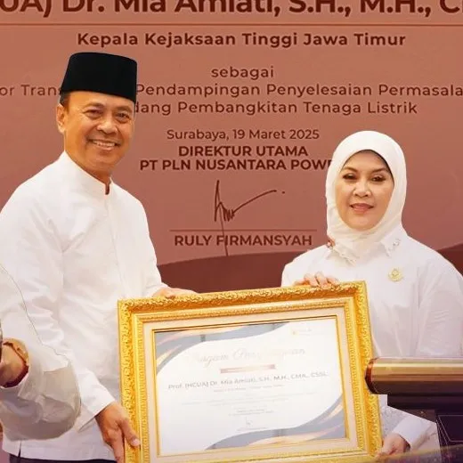 Kajati Jatim Peroleh Penghargaan Sebagai Akselerator  Transformasi Pendampingan Penyelesaian Permasalahan Hukum