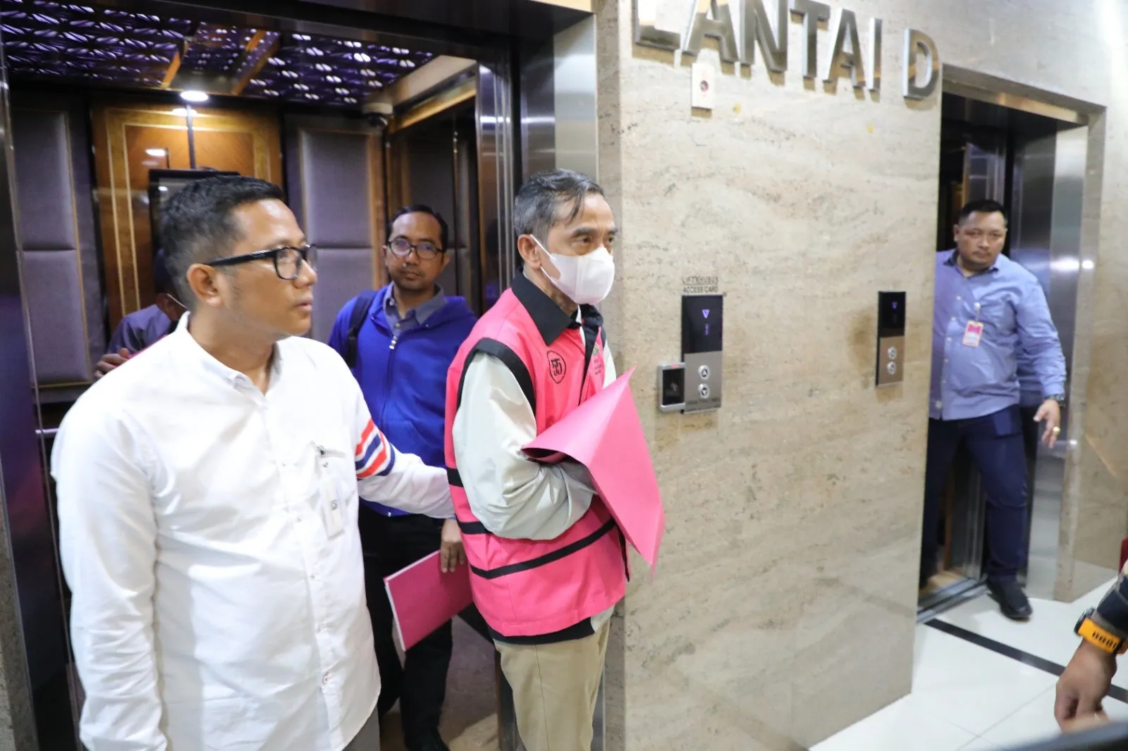 3 Hakim jadi Tersangka Perkara Korupsi Suap Penanganan Perkara di PN Jakarta Pusat