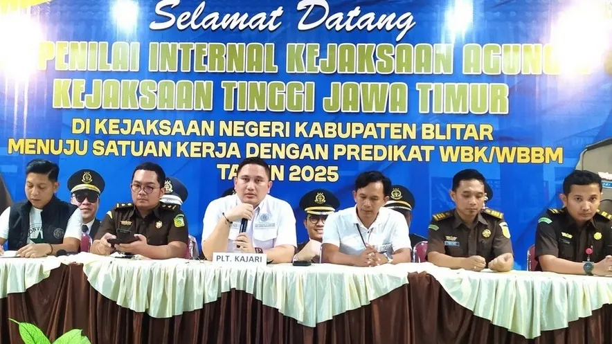 Konpers Kejari Blitar terkait penetapan tersangka perkara dugaan korupsi proyek pembangunan Dam Kali Bentak