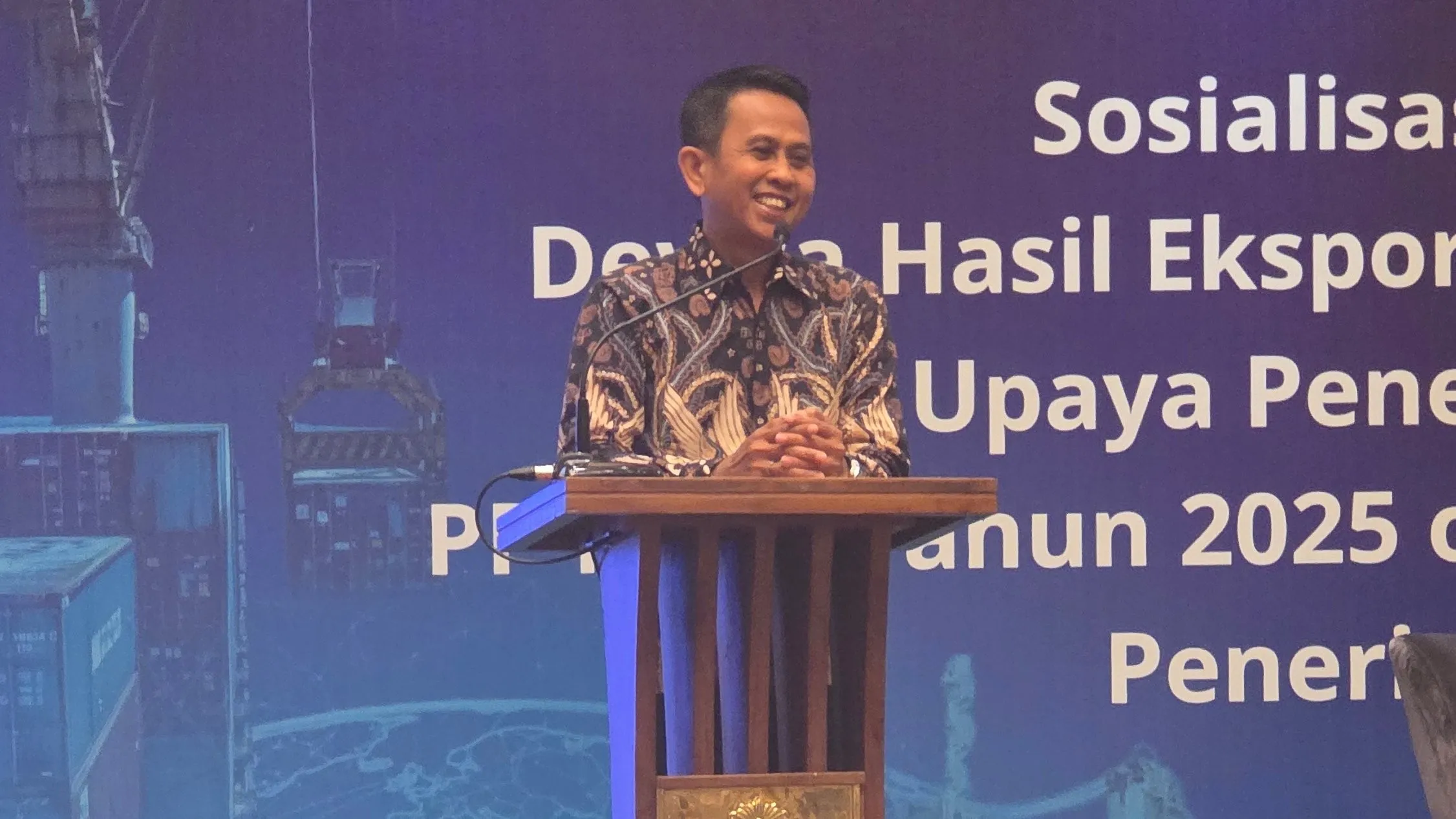 Kabag Sunproglapnil pada Setjamintel Kejagung selaku Tim Sekretariat Desk Koordinasi Peningkatan Penerimaan Devisa Negara Supriyanto