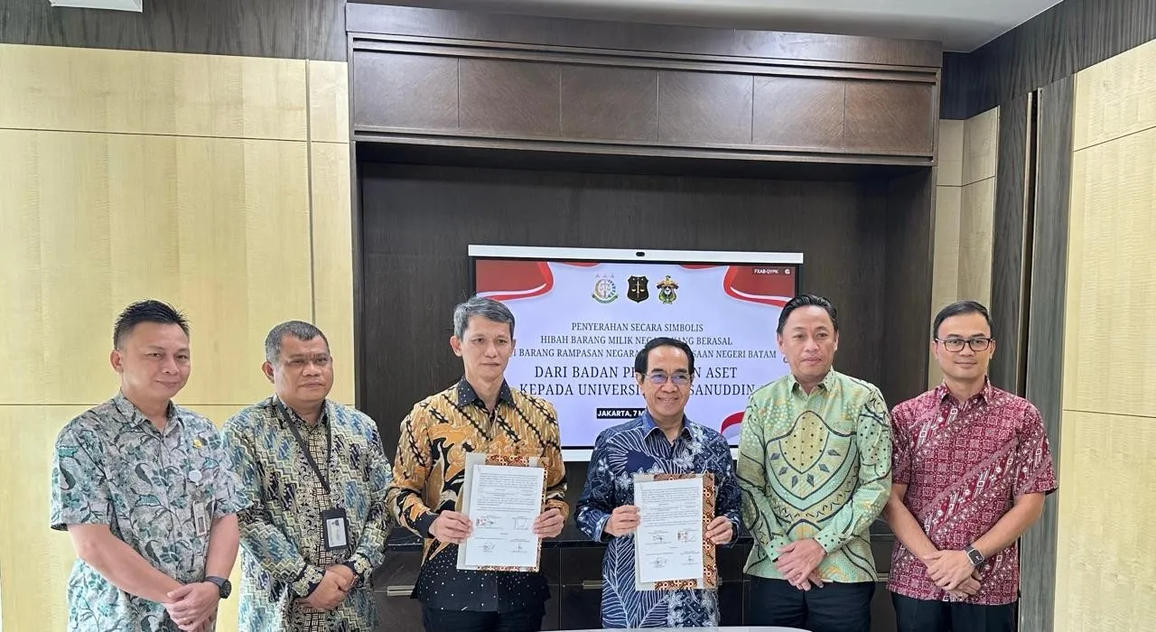 Badan Pemulihan Aset Hibahkan Pukat Cincin ke Universitas Hasanuddin