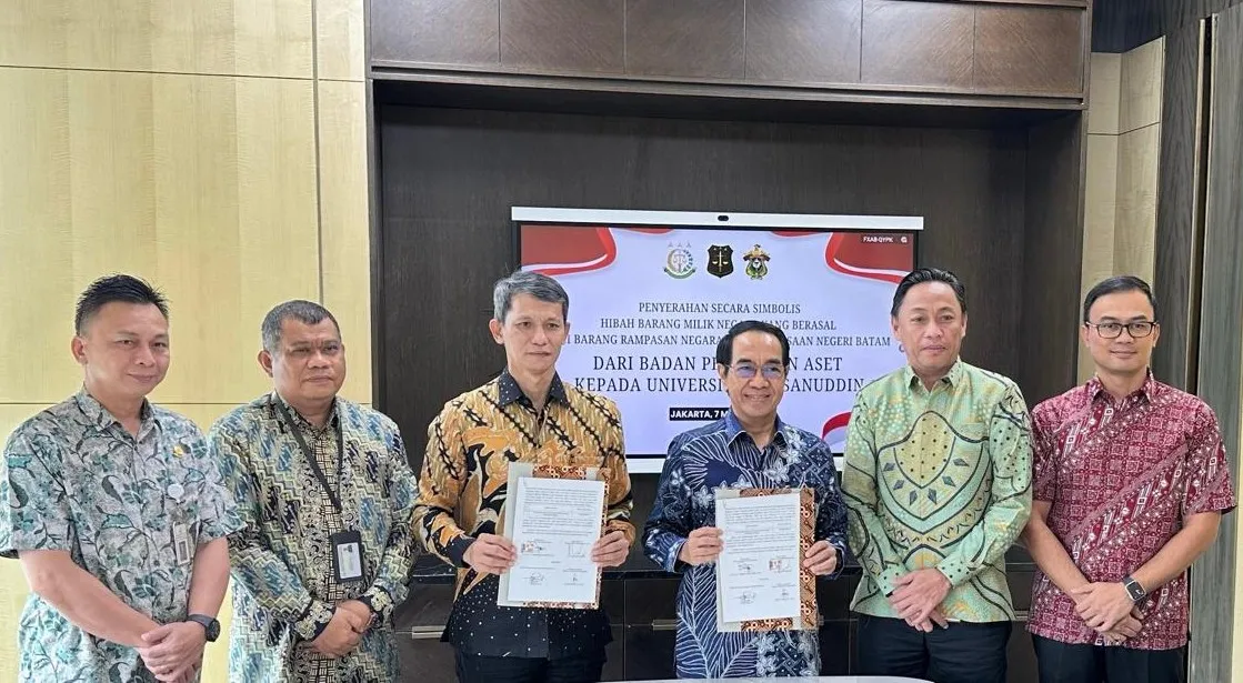 Badan Pemulihan Aset Hibahkan Pukat Cincin ke Universitas Hasanuddin