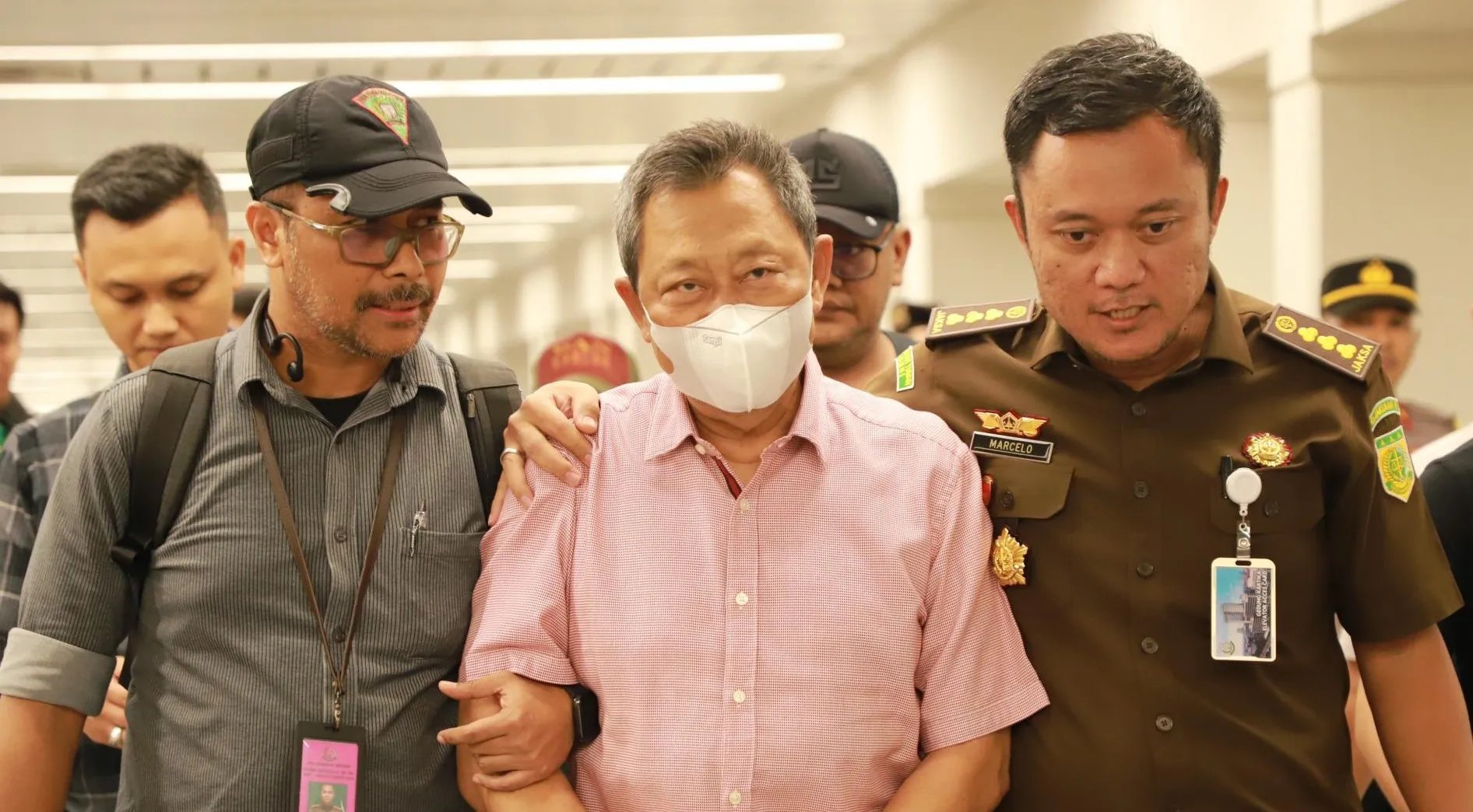 HL, tersangka dalam perkara komoditas timah