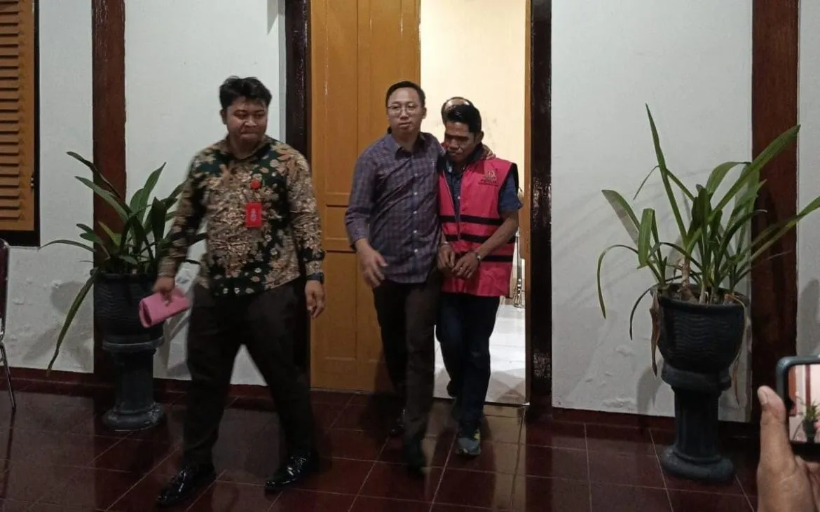 Tersangka MM