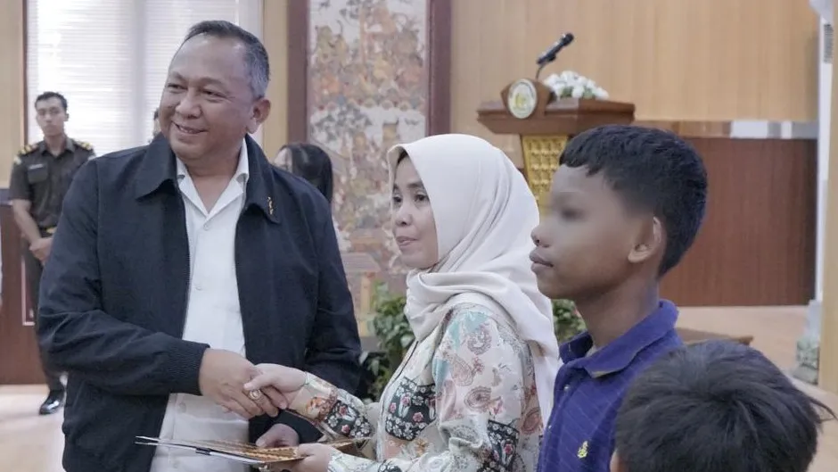 Kejari Badung Serahkan Hak Perwalian 5 Anak dan Serahkan Bantuan ke Panti Asuhan dan Yayasan