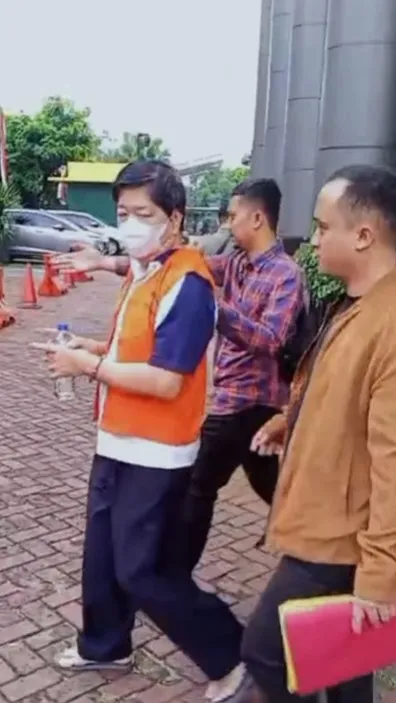 Tim Tabur Kejari Kota Semarang Amankan 2 DPO Perkara Penipuan yang Buron 12 Tahun, Satu Terpidana Masih Dikejar