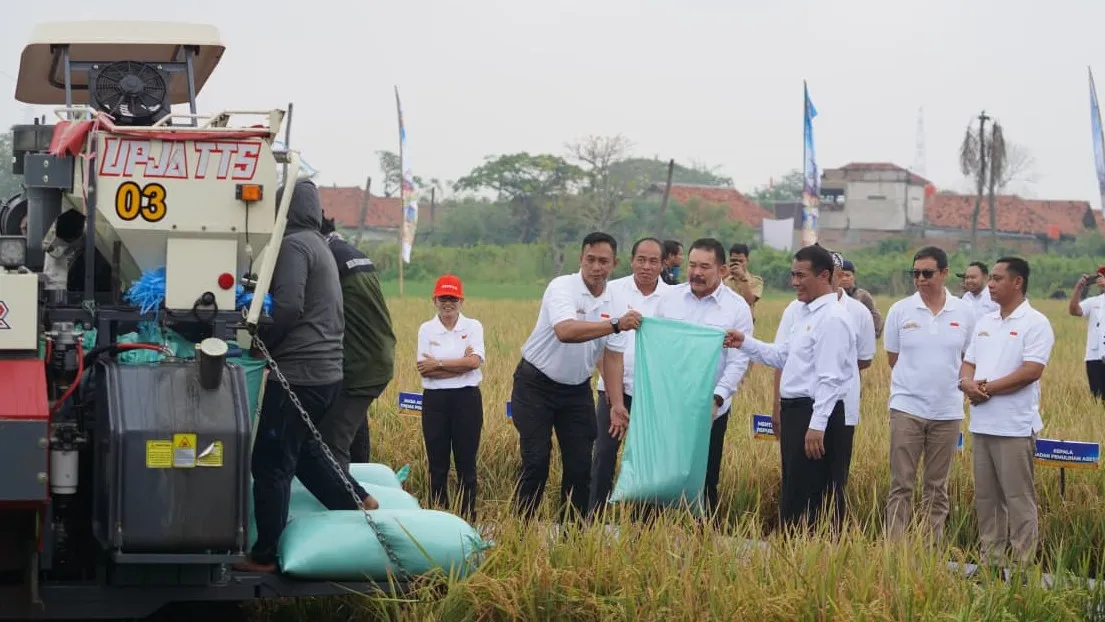 Manfaatkan Lahan Sitaan Terbengkalai, Jaksa Agung Resmikan Program Jaksa Mandiri Pangan di Desa Srimahi, Bekasi