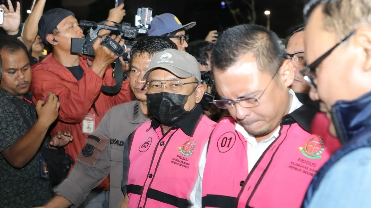 salah satu tersangka perkara dugaan korupsi tata kelola minyak mentah PT Pertamina
