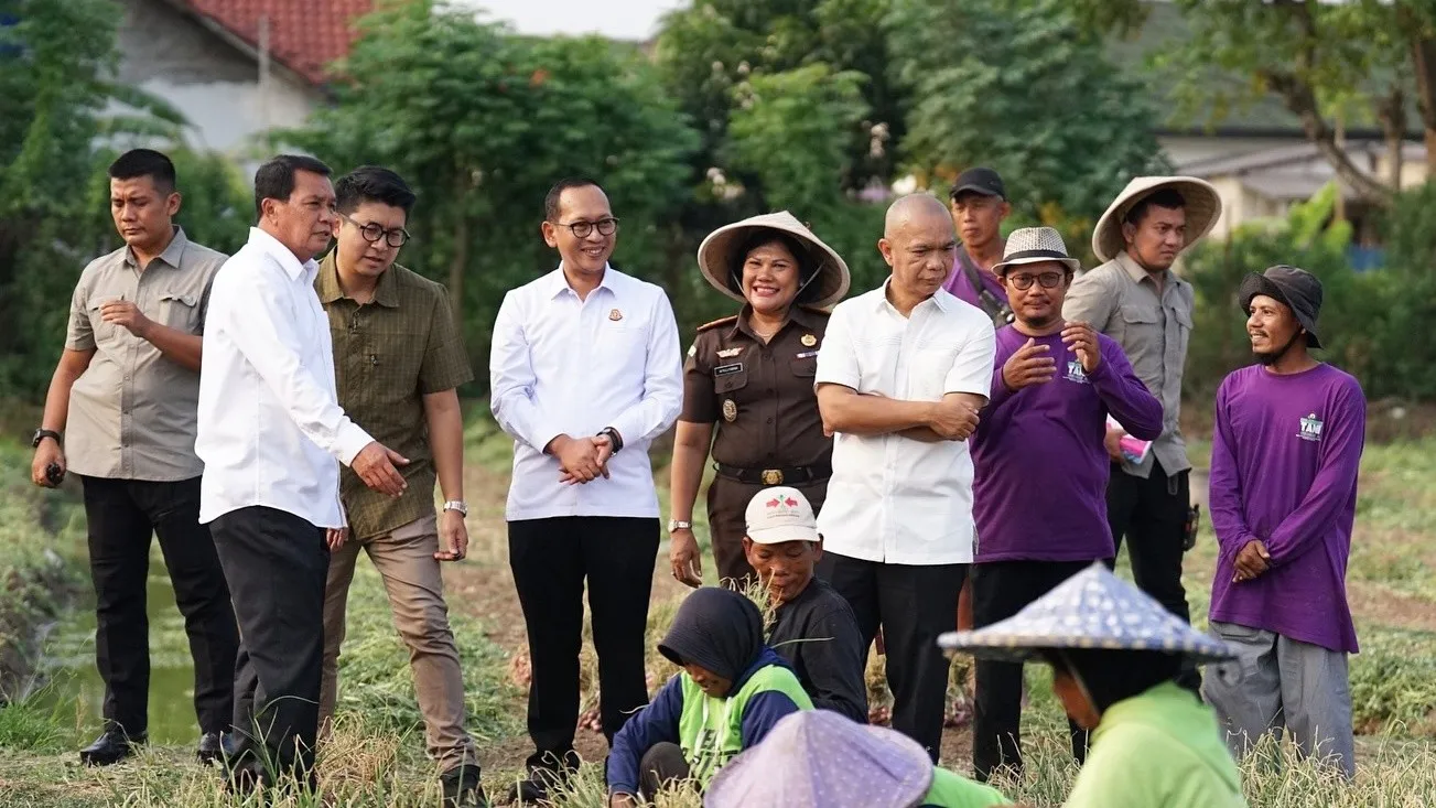 Program Jaga Desa Bidang Pangan Membuahkan Hasil, Petani Nikmati Panen Bawang di Tangerang