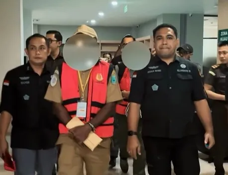 Kejati Papua Barat Tetapkan 3 Tersangka Perkara Dugaan Korupsi Pembangunan Dermaga Apung HDPE Marampa