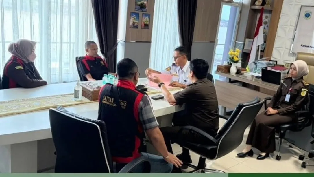 Penyidik Pidsus Kejati Kalbar Geledah 5 Kantor Usut Dugaan Korupsi Ekspor Mineral,