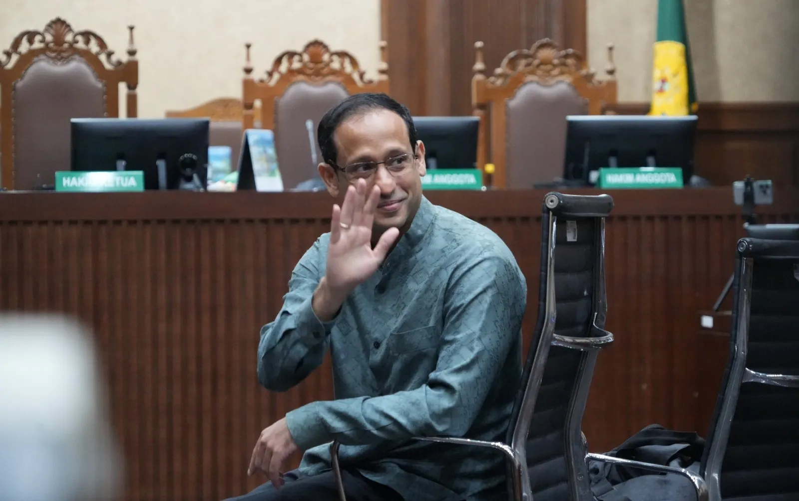 Terdakwa Nadiem Makarim saat menjalani sidang