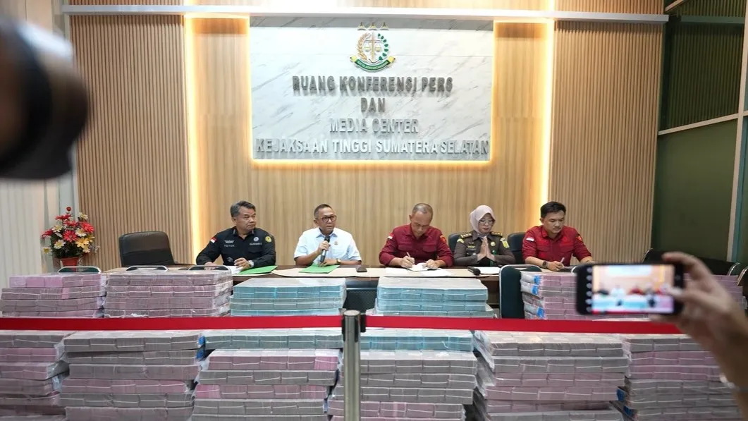 Tersangka Titip Uang Pengganti, Kejati Sumsel Selamatkan Kerugian Negara Rp616,5 Miliar dari Perkara Kredit PT BSS dan PT SAL