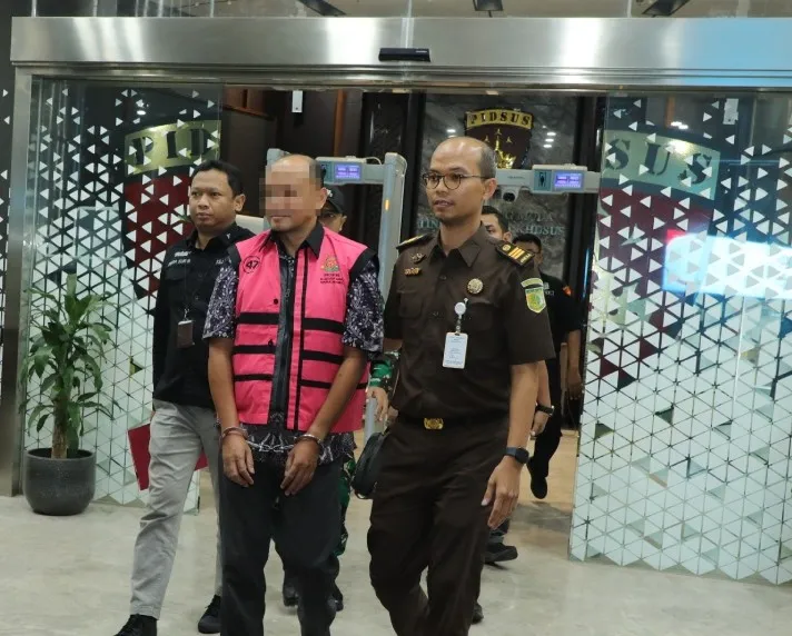 Tersangka perkara dugaan korupsi pertambangan PT PMM ditahan penyidik Kejagung