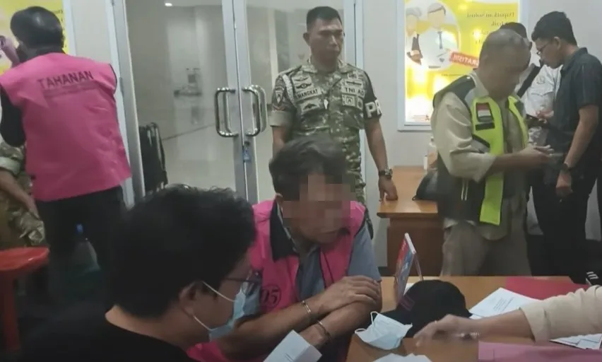 Tim Intelijen Kejati Sulut Kawal Pengamanan 2 Tersangka Perkara Dugaan Korupsi pada Dinas PUPR Boven Digoel