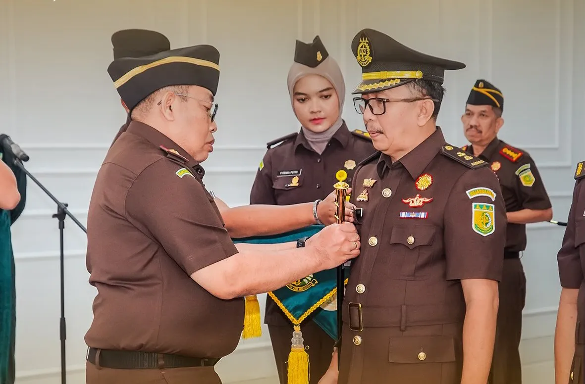 Lantik Aspidum dan 2 Kajari Baru, Kajati Sumbar Ingatkan integritas dan Tanggung Jawab Amanah Jabatan