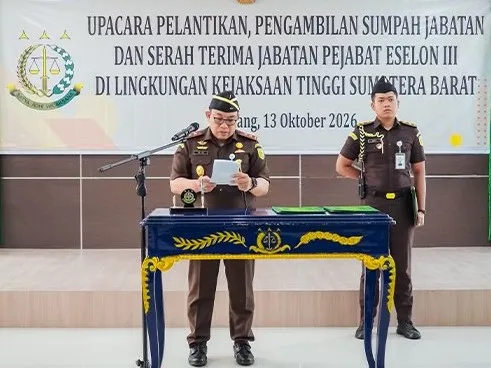Lantik Aspidum dan 2 Kajari Baru, Kajati Sumbar Ingatkan integritas dan Tanggung Jawab Amanah Jabatan