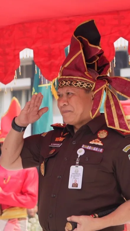 Jadi Warga Kehormatan Kodam Hasanuddin, Kajati Sulsel Muhammad Syarifuddin Komitmen Jaga Integritas Mengabdi di Kampung Halaman