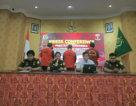 Kejari Merauke Tetapkan 3 Tersangka Perkara Dugaan Korupsi Pembangunan Kantor Bupati Boven Digoel