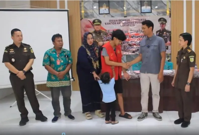 Kejati Jatim Menyetujui Permohonan Penyelesaian Perkara Melalui MKR Usulan dari 4 Kejari