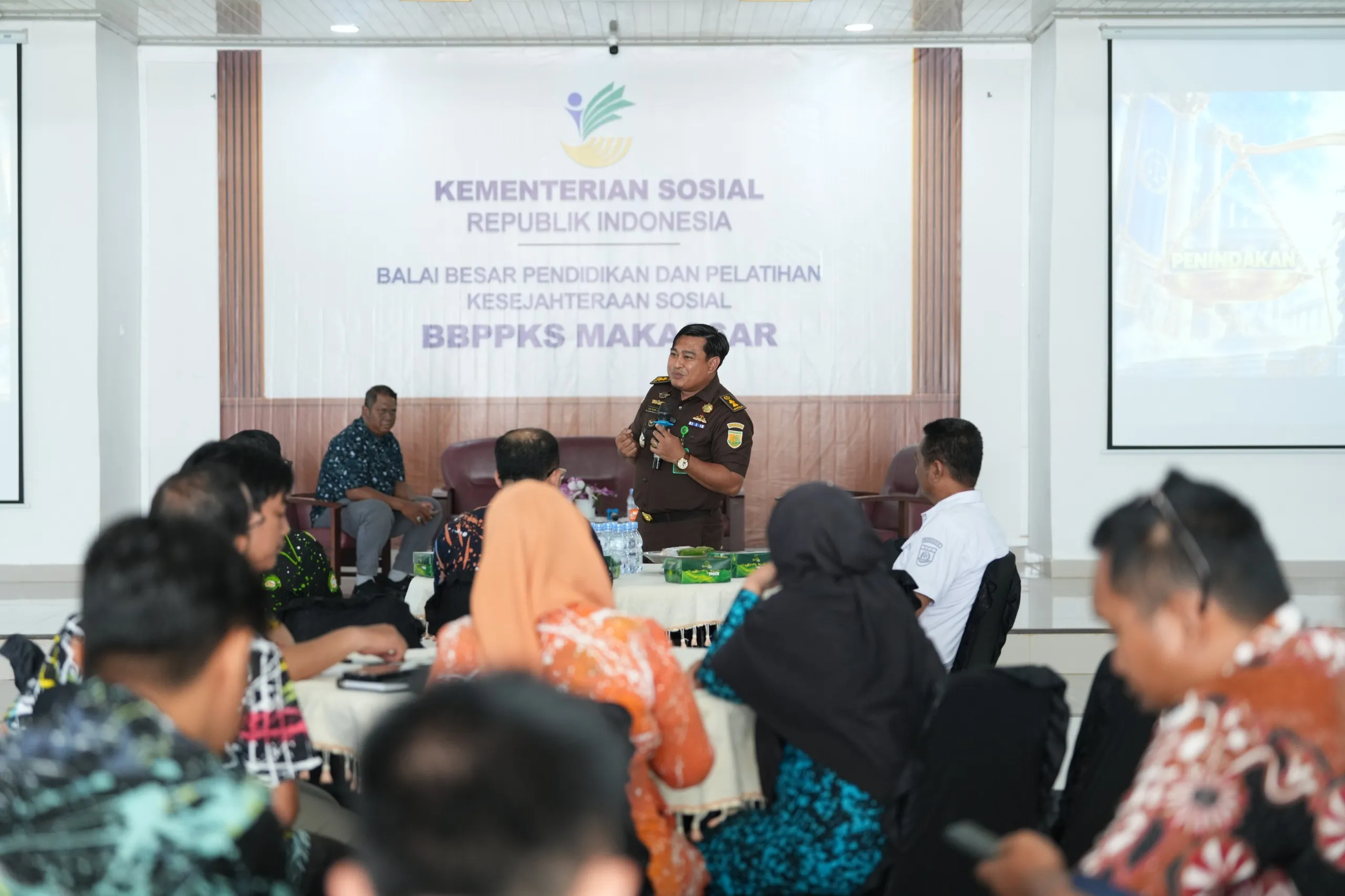 Gelar Edukasi Hukum di BBPPKS Makassar, Penkum Kejati Sulsel Beber 10 Modus Operandi Korupsi Pengelolaan Dana Publik dan Kesejahteraan Sosial