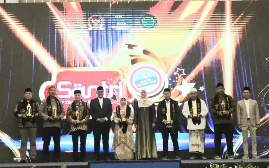 Jamwas Dr Rudi Margono Terima Anugerah Santri Dhyaksa Inspiratif dari Santri of The Year 2026