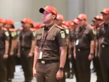 Sesbadiklat Kejaksaan RI Tutup Pelatihan KUHP dan KUHAP di Sentra Diklat Surabaya