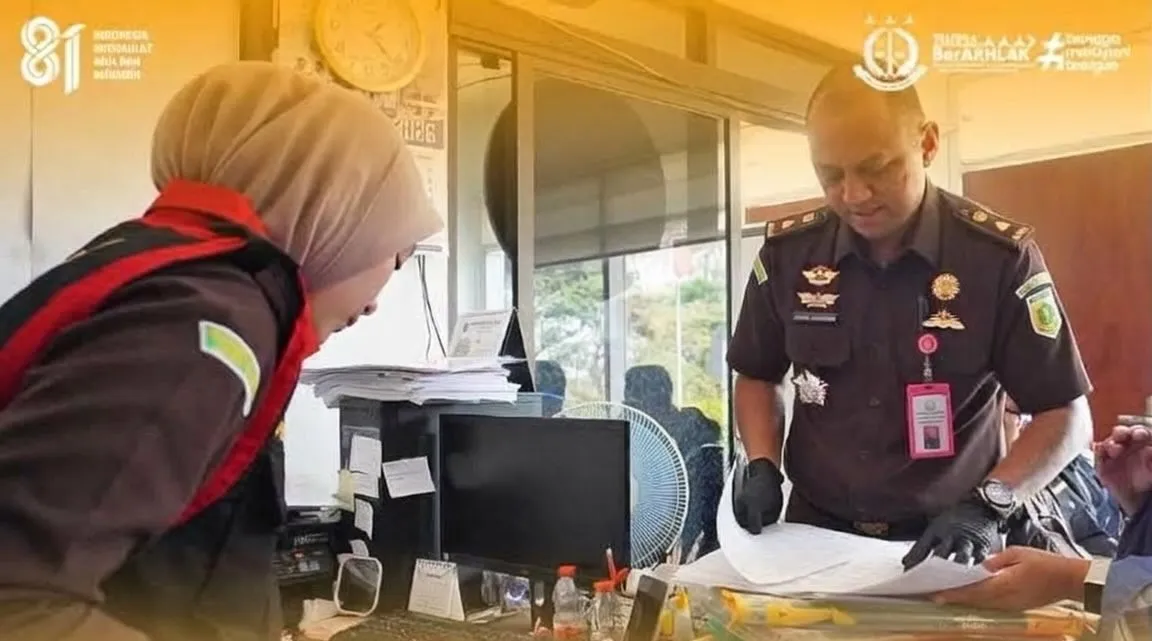 Usut Perkara Dana Hibah, Penyidik Pidsus Kejari Kota Batu Geledah Kantor KONI Kota Batu