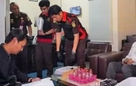 Usut Perkara Dana Hibah, Penyidik Pidsus Kejari Kota Batu Geledah Kantor KONI Kota Batu