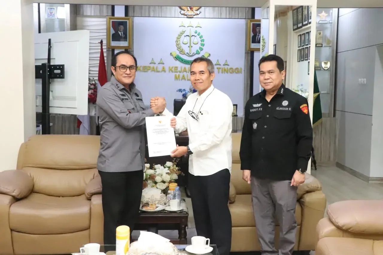 Kajati Maluku Rudy Irmawan, S.H., M.H., Menerima LAHPKN dari BPK