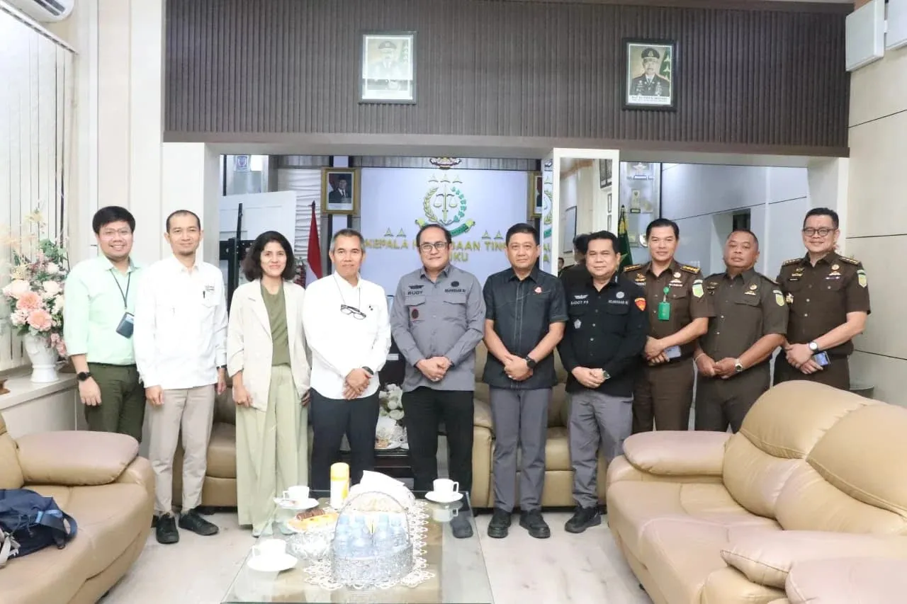 Kajati Maluku Rudy Irmawan, S.H., M.H., Menerima LAHPKN dari BPK