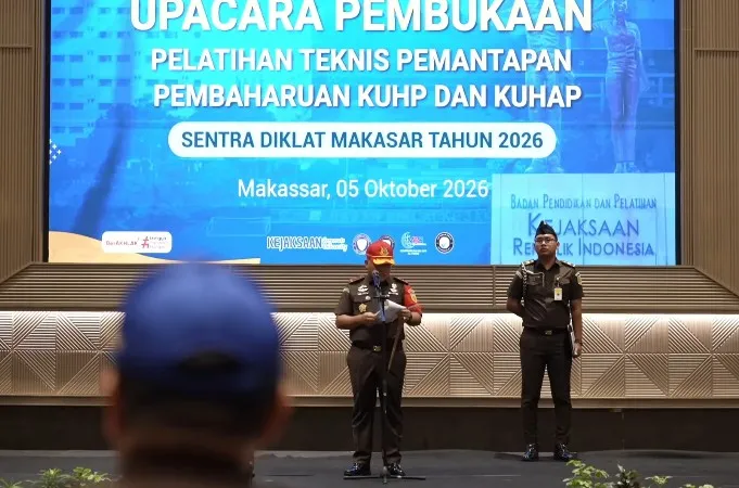 Kabadiklat Dr Harli Siregar membuka kegiatan Pelatihan Teknis Pembaharuan KUHP dan KUHAP di Sentra Diklat Makassar