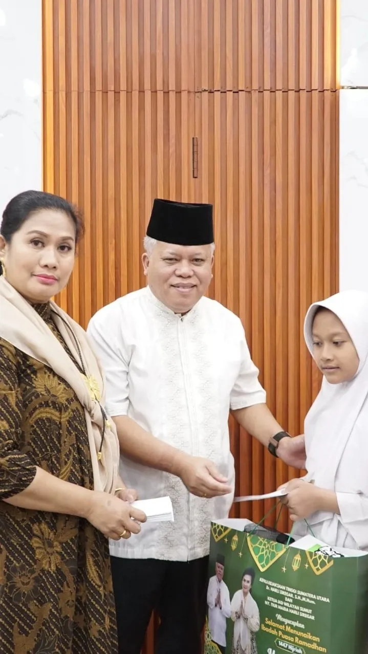 Gelar Buka Bersama, Keluarga Besar Kejati dan IAD Sumut Beri Santunan untuk Anak Yatim