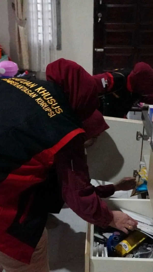 Kejati Sumsel Geledah Rumah Tersangka dan Kantor Cabang Jamkrindo Terkait Perkara Dugaan Korupsi Distribusi Semen PT KMM