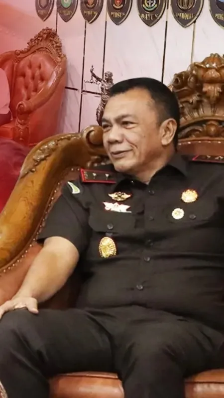 Kajati Jatim, Agus Sahat ST, S.H., M.H.,